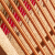 ハロドサーHARRODSER P-1シリズの新縦型ピアノ原装入力家庭用教育用のアッピングテストを行います。実木88キーボードピアノ121高さP-1 L赤木色